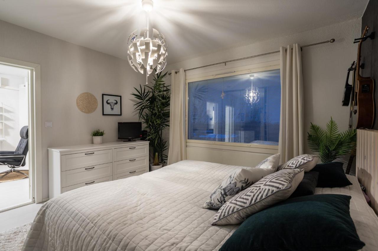 Modern Design W/balcony, Free Parking,wifi & A/c * Lappeenranta